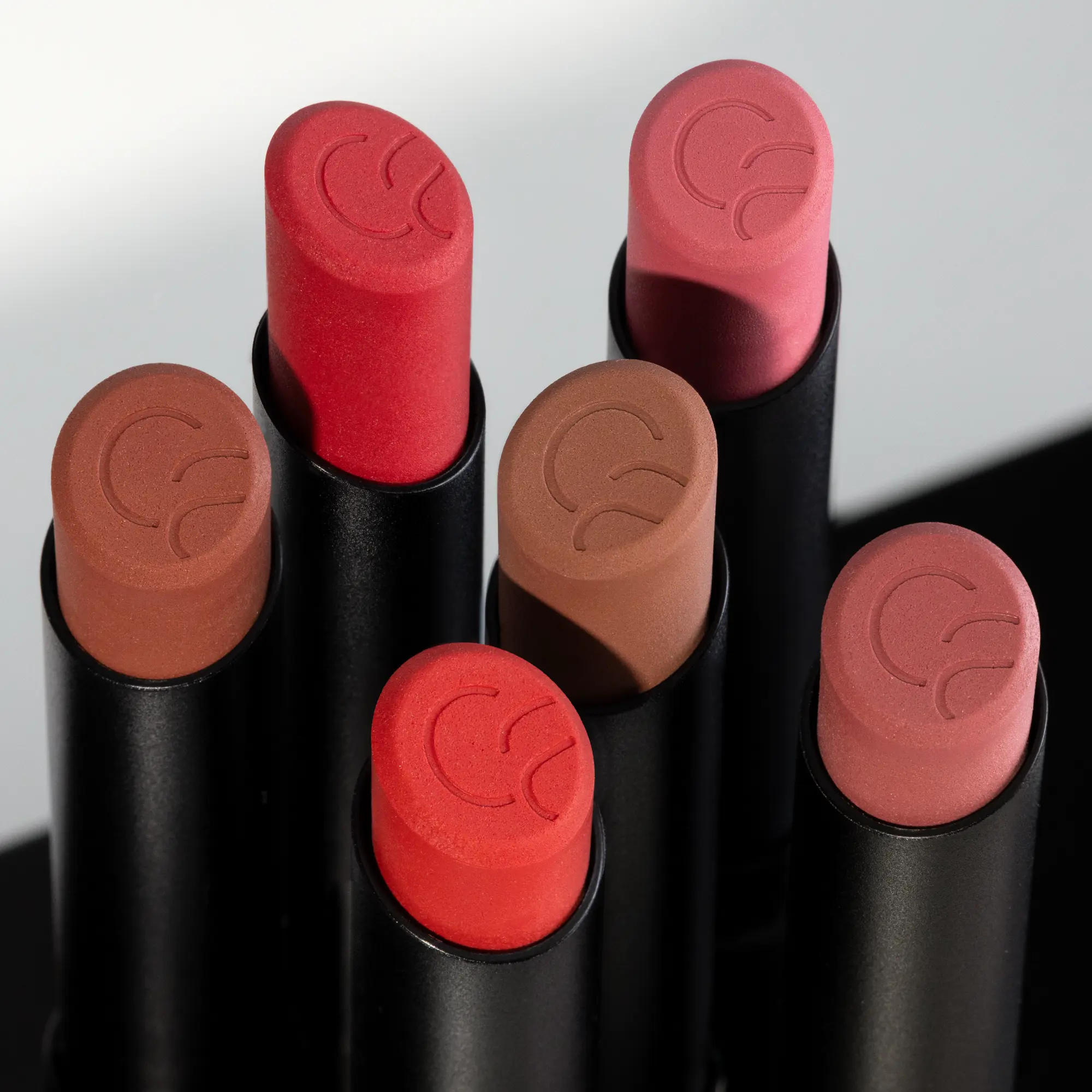 Blur-Real Matte Lipstick 030 Whisper Nude - Image 5