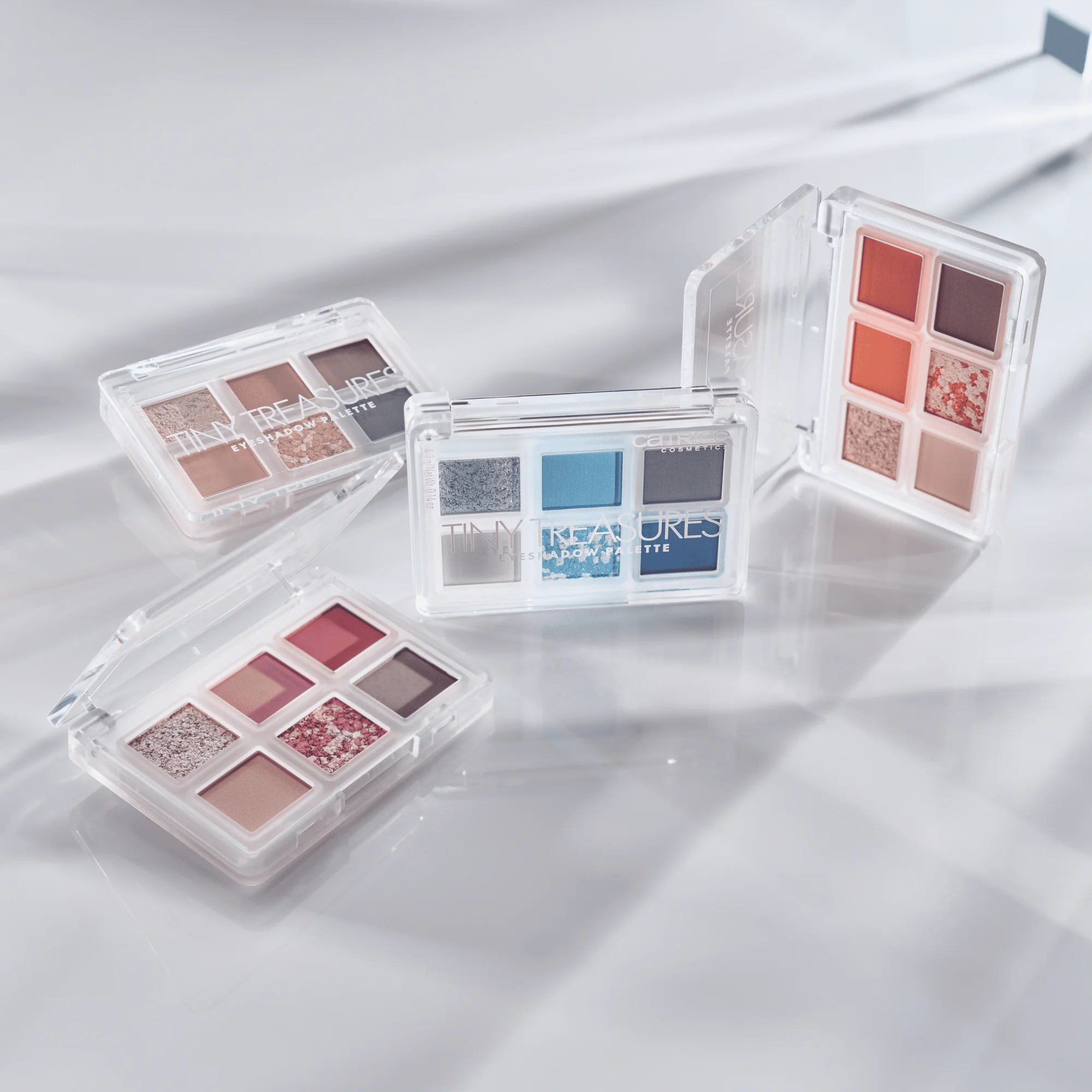 Tiny Treasures Eyeshadow Palette 010 Everyday Essentials - Image 11