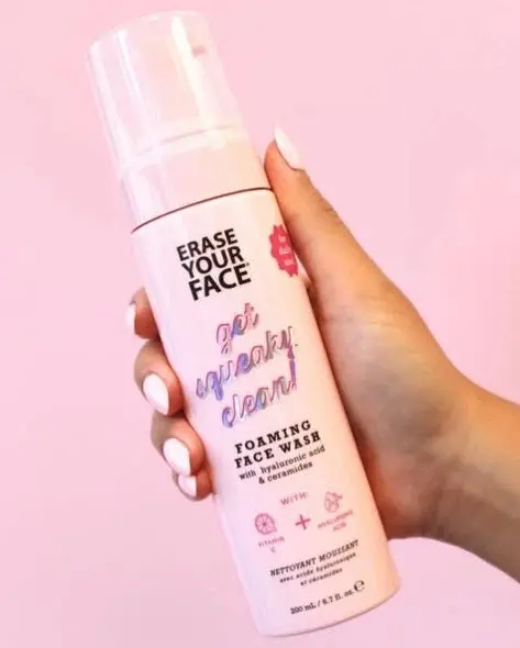Foaming Face Wash Vitamin C & Hyaluronic Acid - Image 3