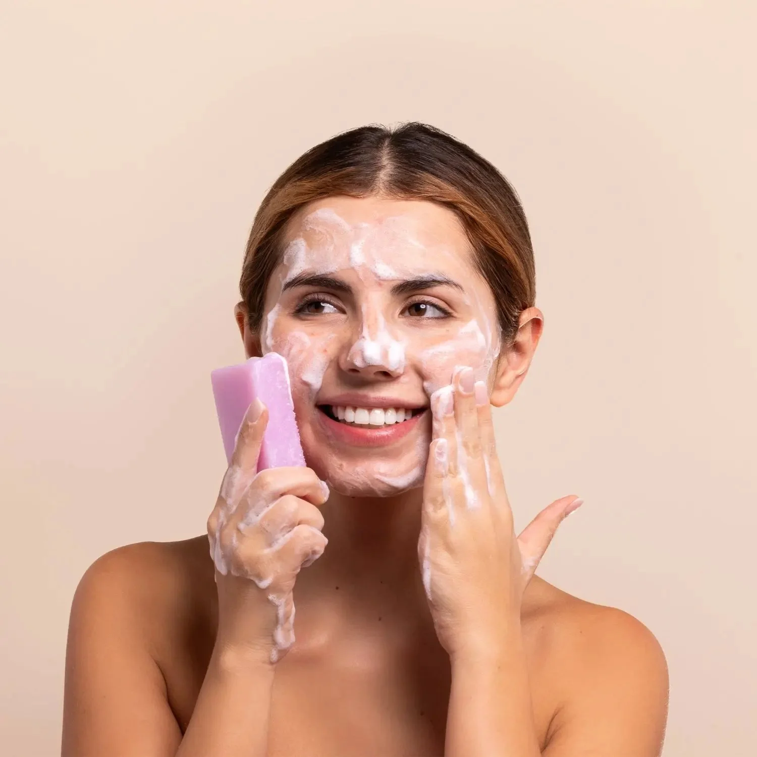 Hyaluronic Acid 2-in-1 Soap And Sponge - Image 2