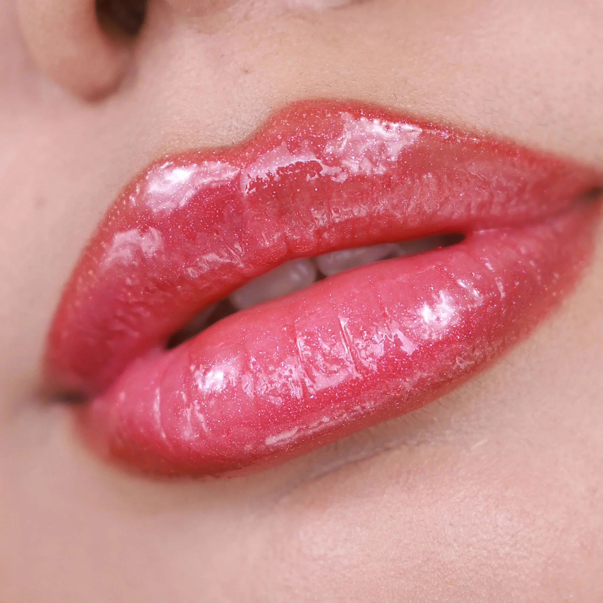 x Coca-Cola Cherry Lip Gloss Set - Image 3