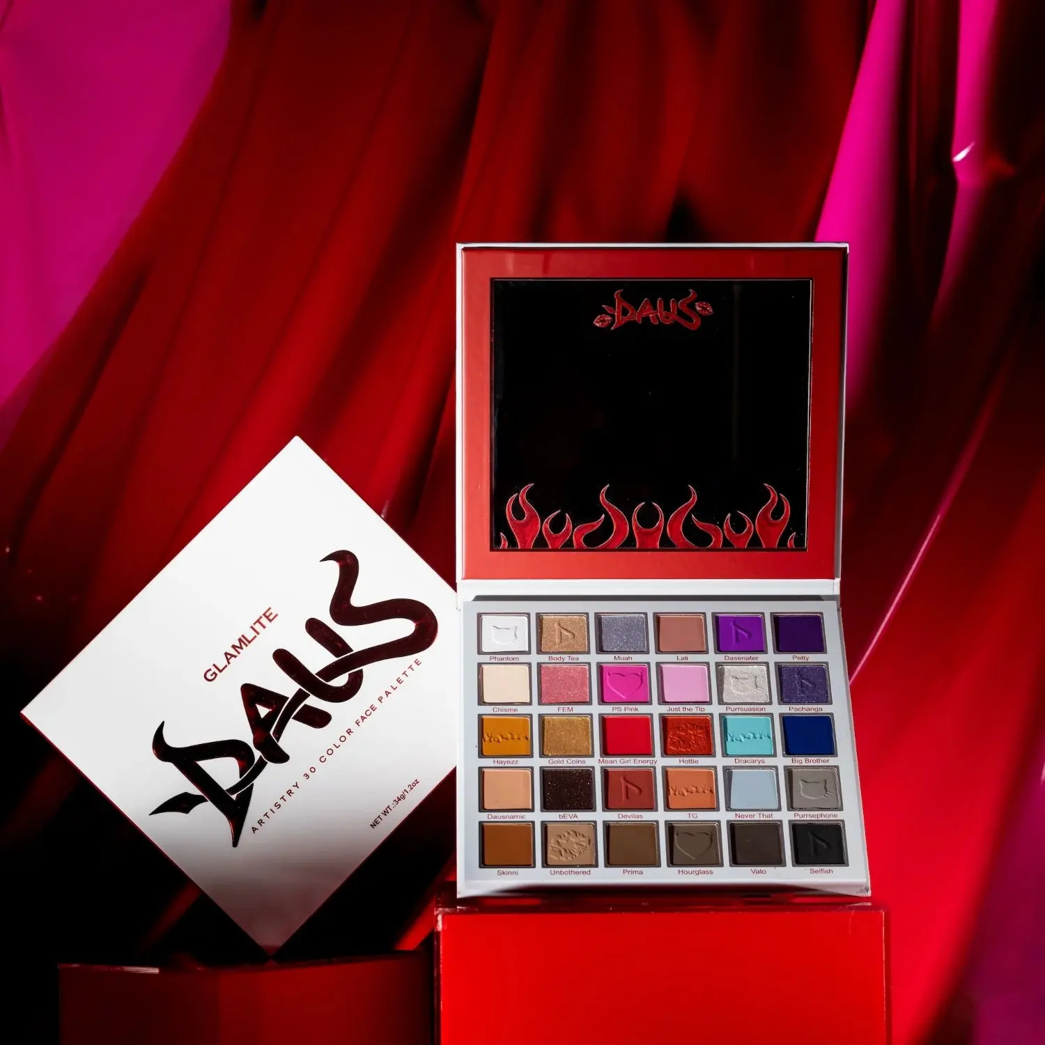 x Daus 30 Shade Artistry Palette - Image 5