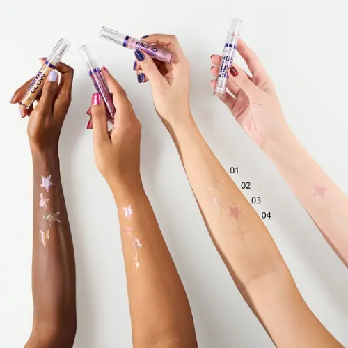 Meta Glow Multi Reflective Lipgloss 04 Golden Future - Image 3