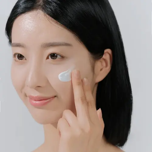 Madagascar Centella Hyalu-Cica Water-Fit Sun Serum SPF50+ - Image 4