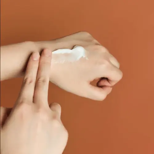 Madagascar Centella Probio-Cica Enrich Cream - Image 3